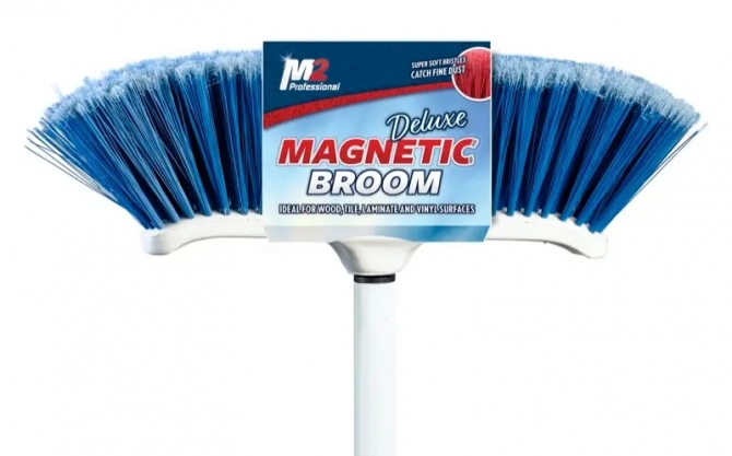 M2 BM-4200BL Venus Curved Magnetic Broom with 48" Metal Handle - Blue