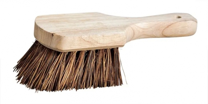 M2 BRP-210BFS Utility / Wok Brush 9" - Palmyra Fibre